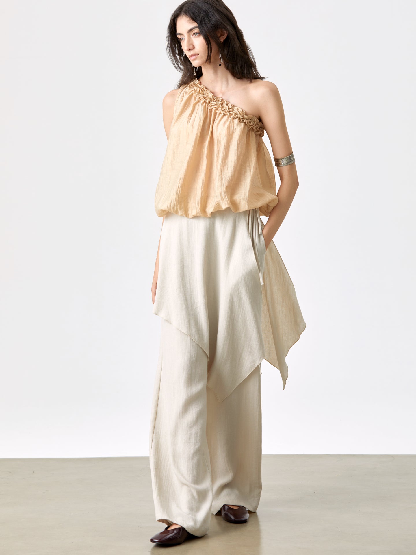 Asymmetrical off-the-shoulder lace tulip mini shirt- perfect for parties and vacations