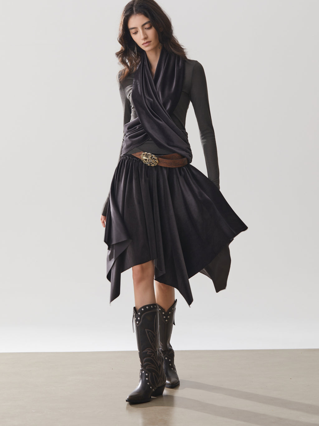 Asymmetrical Suede-Effect Party Skirt – Perfect for Fall & Winter Evenings