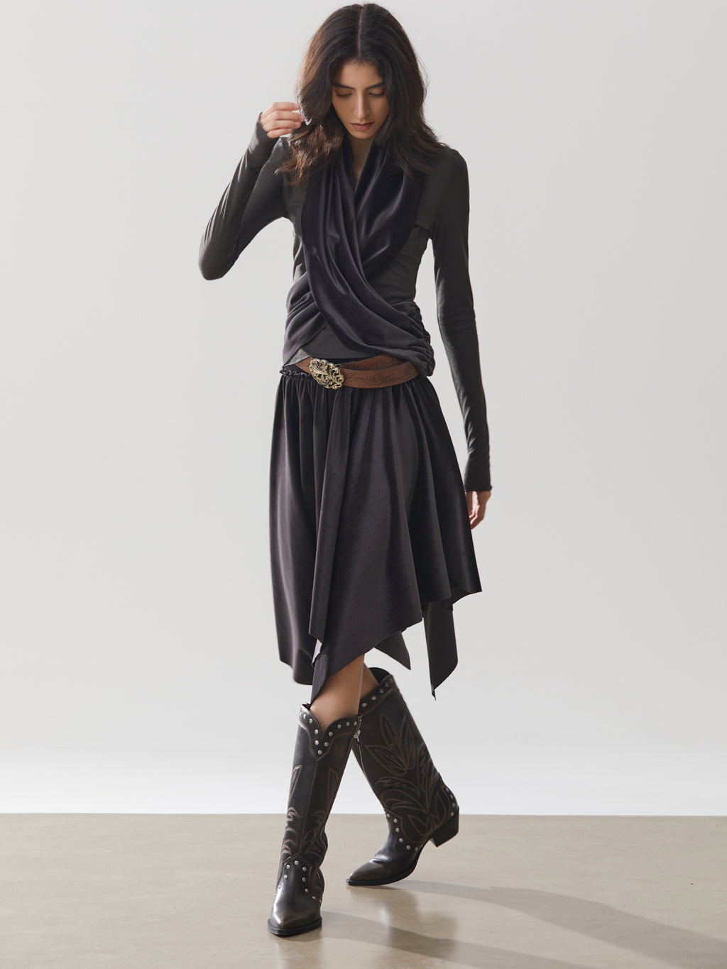 Asymmetrical Suede-Effect Party Skirt – Perfect for Fall & Winter Evenings